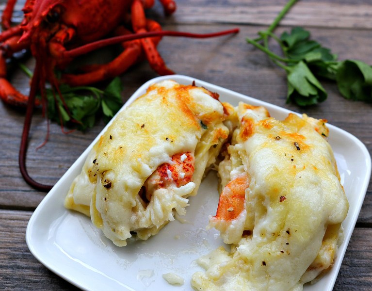 Seafood Lasagna Rollups